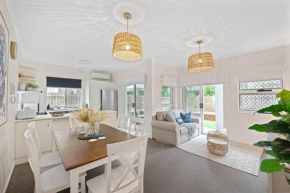 Contemporary Comfy ~ 2Bed/2Bath/1Car ~ Hawthorne, Brisbane